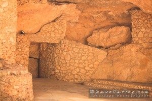 Cabaret Cave Entrance - Image Courtesy DaveCatley.com.au